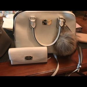 Micheal Kors purse and wallet